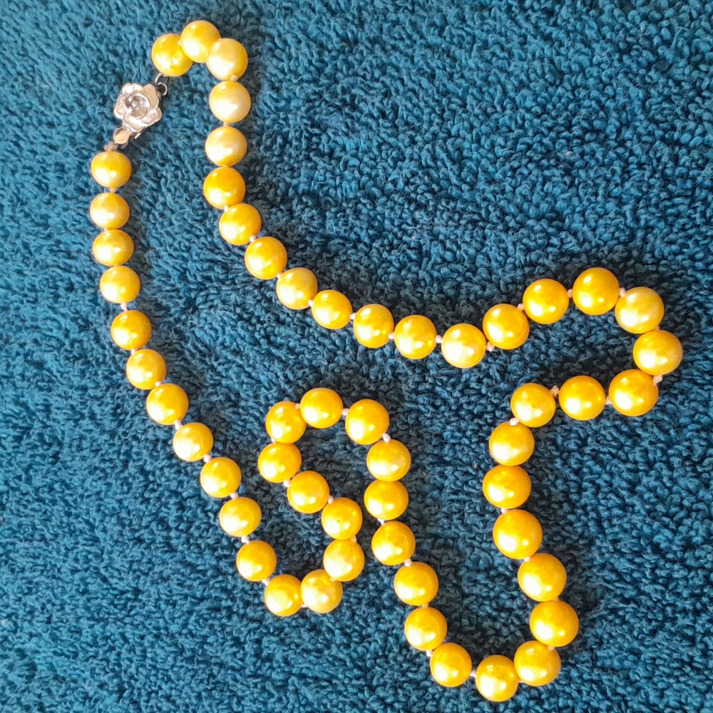 Beautiful Golden Yellow Pearl Necklace w/ 925 Silver Rose Clasp